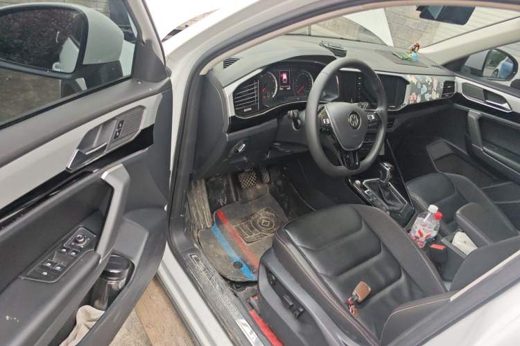 Used Volkswagen Tayron 2020 280TSI Two-Wheel Drive Luxury Connect Edition Driver Seat