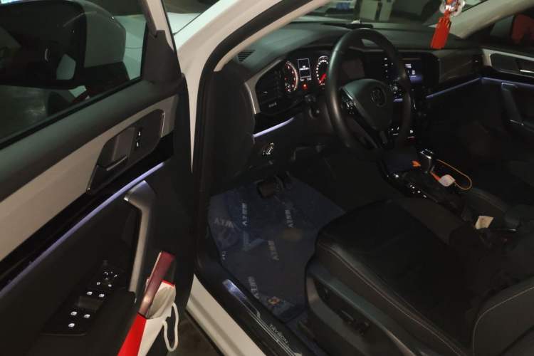Used Volkswagen Tayron 2020 330TSI Two-Wheel Drive Luxury Connected Pro Edition Driver Seat