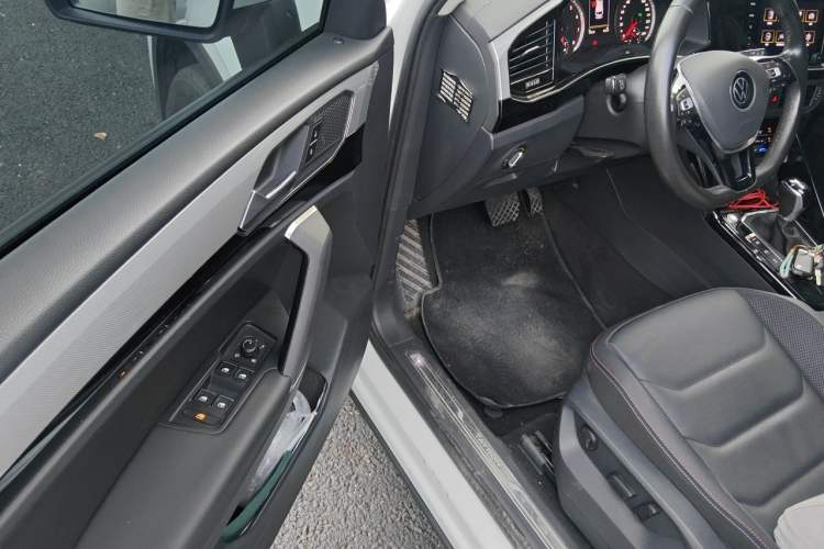 Used Volkswagen Tayron 2020 330TSI Two-Wheel Drive Luxury Smart Connectivity Version Driver Seat