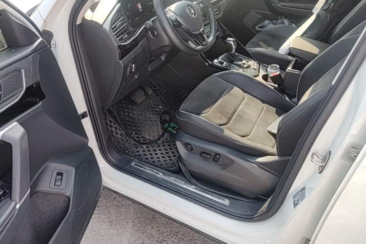 Used Volkswagen Tayron 2020 330TSI Two-Wheel Drive Luxury Smart Connectivity Version Driver Seat