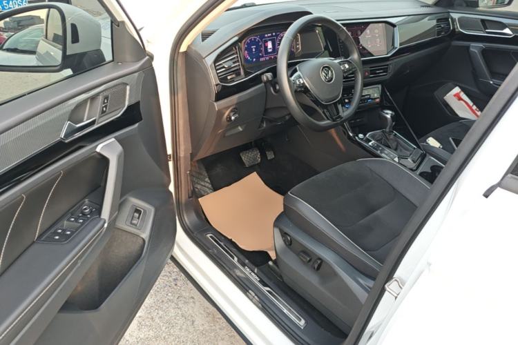 Used Volkswagen Tayron 2020 330TSI Two-Wheel Drive Luxury Connected Pro Edition Driver Seat