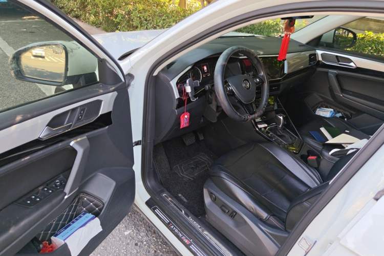 Used Volkswagen Tayron 2020 330TSI Two-Wheel Drive Luxury Smart Connectivity Version Driver Seat
