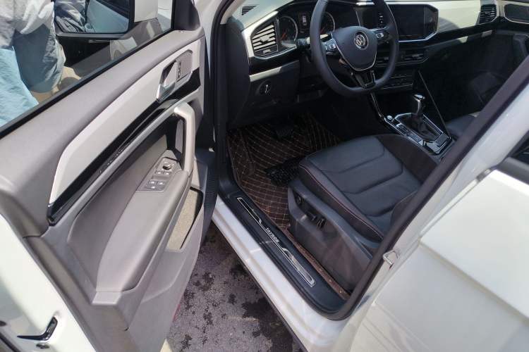 Used Volkswagen Tayron 2020 330TSI Two-Wheel Drive Luxury Smart Connectivity Version Driver Seat