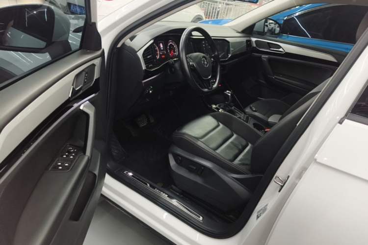 Used Volkswagen Tayron 2020 280TSI Two-Wheel Drive Luxury Connect Edition Driver Seat