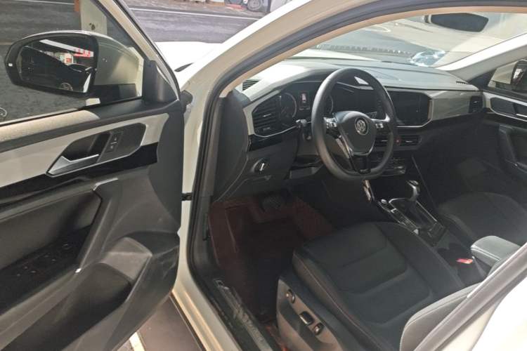 Used Volkswagen Tayron 2020 280TSI Two-Wheel Drive Luxury Connect Edition Driver Seat