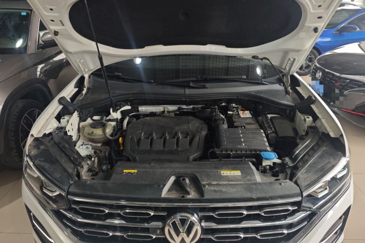 Used Volkswagen Tayron 2020 330TSI Two-Wheel Drive Luxury Smart Connectivity Version Engine Bay