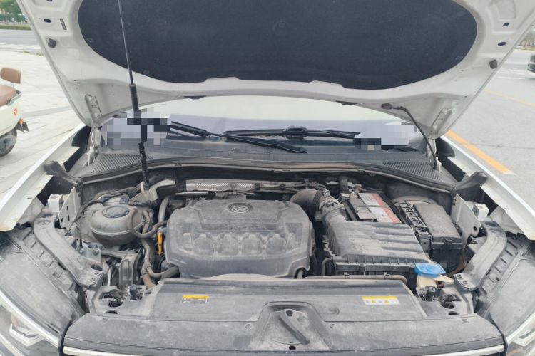 Used Volkswagen Tayron 2020 330TSI Two-Wheel Drive Luxury Smart Connectivity Version Engine Bay