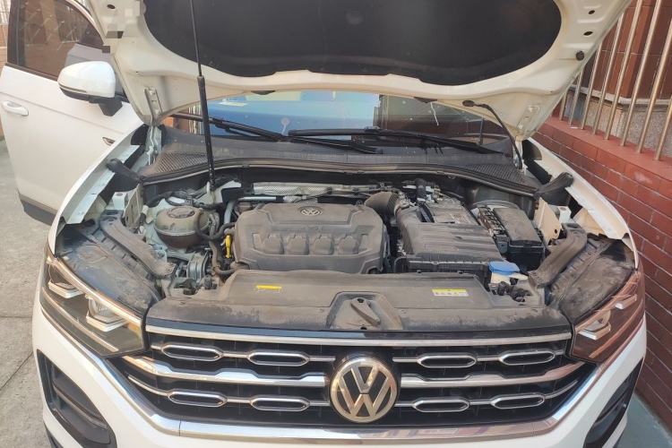 Used Volkswagen Tayron 2020 330TSI Two-Wheel Drive Luxury Smart Connectivity Version Engine Bay