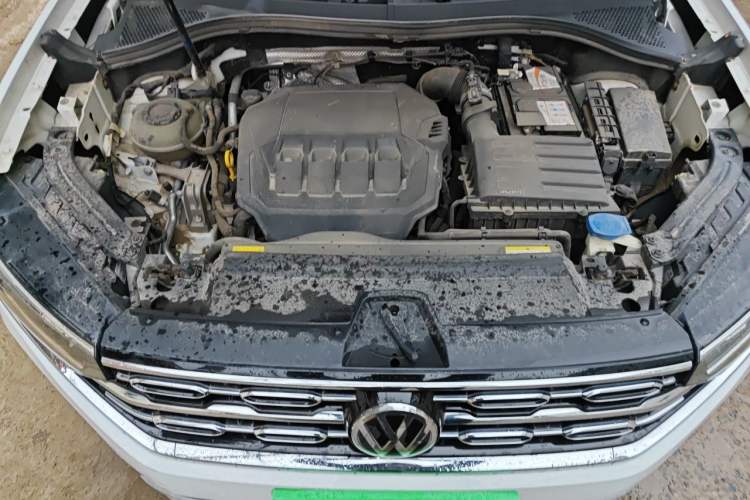 Used Volkswagen Tayron 2020 330TSI Two-Wheel Drive Luxury Connected Pro Edition Engine Bay