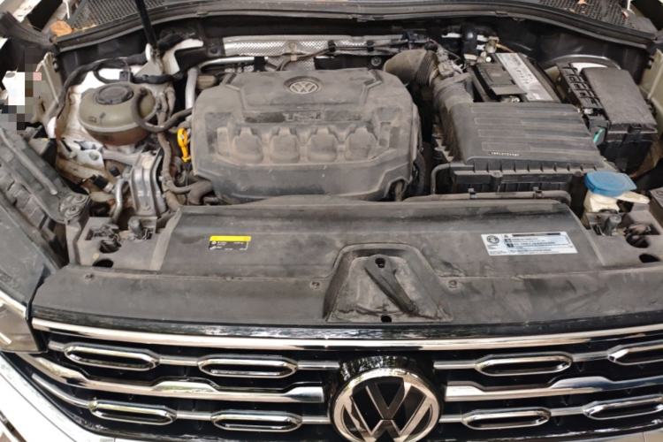Used Volkswagen Tayron 2020 330TSI Two-Wheel Drive Luxury Smart Connectivity Version Engine Bay