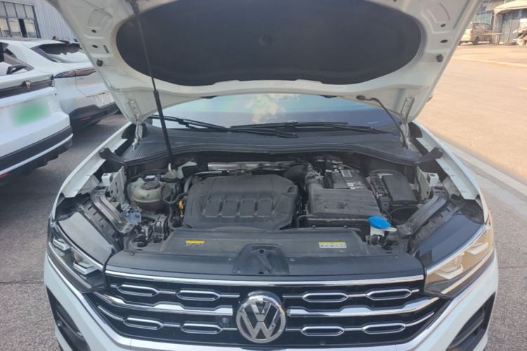 Used Volkswagen Tayron 2020 330TSI Two-Wheel Drive Luxury Smart Connectivity Version Engine Bay