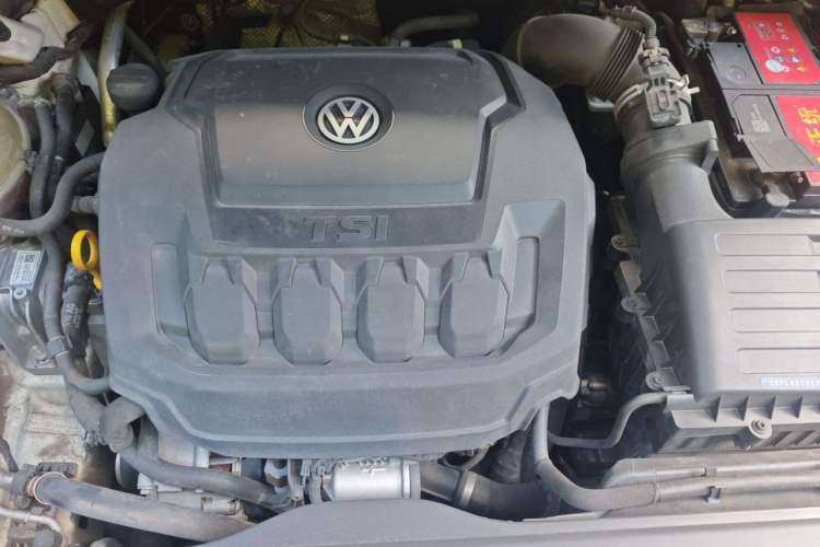 Used Volkswagen Tayron 2020 330TSI Two-Wheel Drive Luxury Smart Connectivity Version Engine Bay