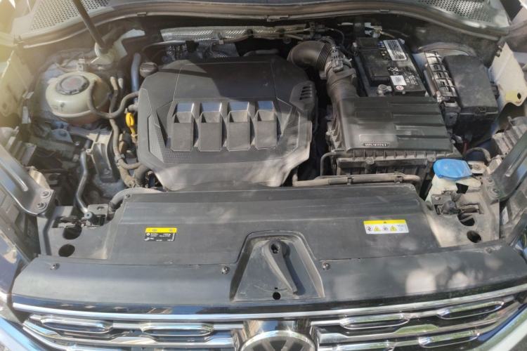 Used Volkswagen Tayron 2020 330TSI Two-Wheel Drive Luxury Connected Pro Edition Engine Bay