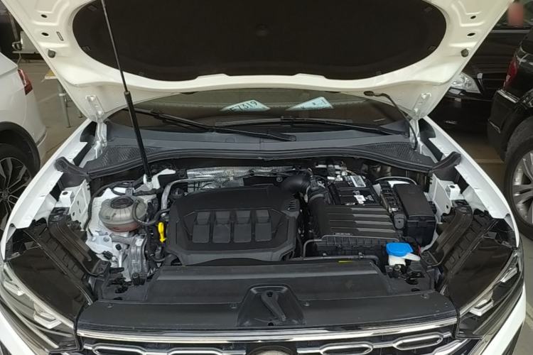Used Volkswagen Tayron 2020 330TSI Two-Wheel Drive Luxury Smart Connectivity Version Engine Bay