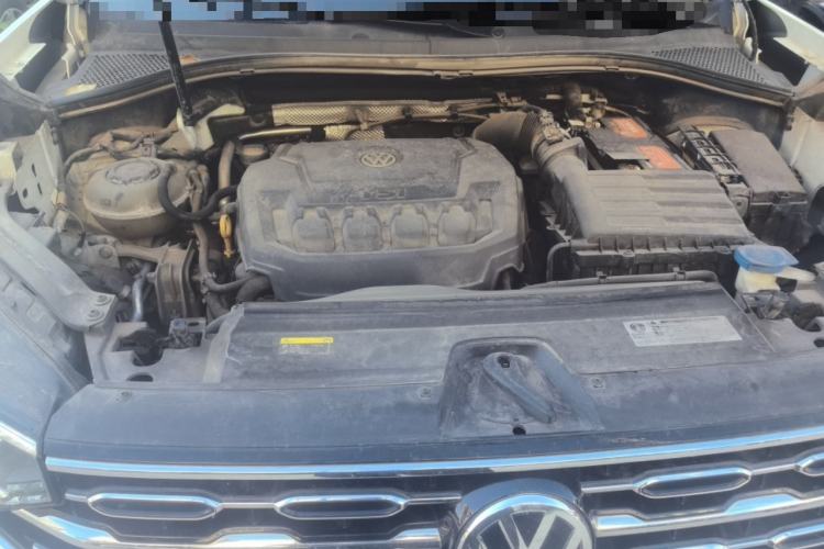 Used Volkswagen Tayron 2020 330TSI Two-Wheel Drive Luxury Smart Connectivity Version Engine Bay