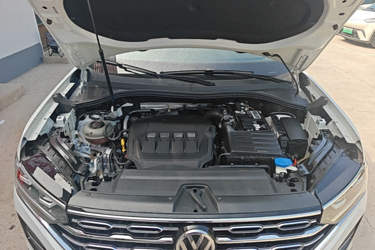 Used Volkswagen Tayron 2020 330TSI Two-Wheel Drive Luxury Smart Connectivity Version Engine Bay