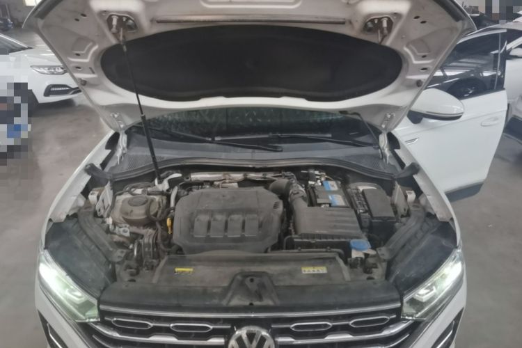 Used Volkswagen Tayron 2020 330TSI Two-Wheel Drive Luxury Smart Connectivity Version Engine Bay