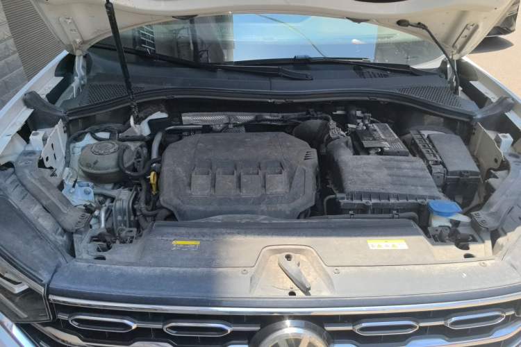 Used Volkswagen Tayron 2020 330TSI Two-Wheel Drive Luxury Smart Connectivity Version Engine Bay