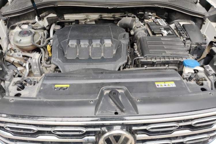 Used Volkswagen Tayron 2020 330TSI Two-Wheel Drive Luxury Smart Connectivity Version Engine Bay