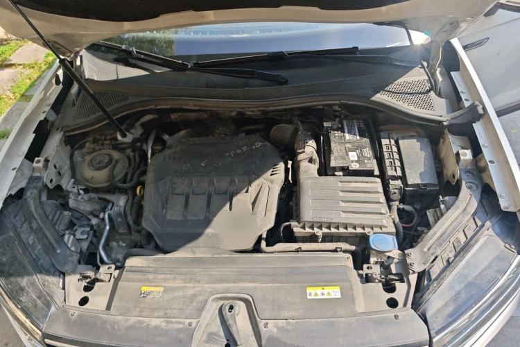 Used Volkswagen Tayron 2020 330TSI Two-Wheel Drive Luxury Connected Pro Edition Engine Bay