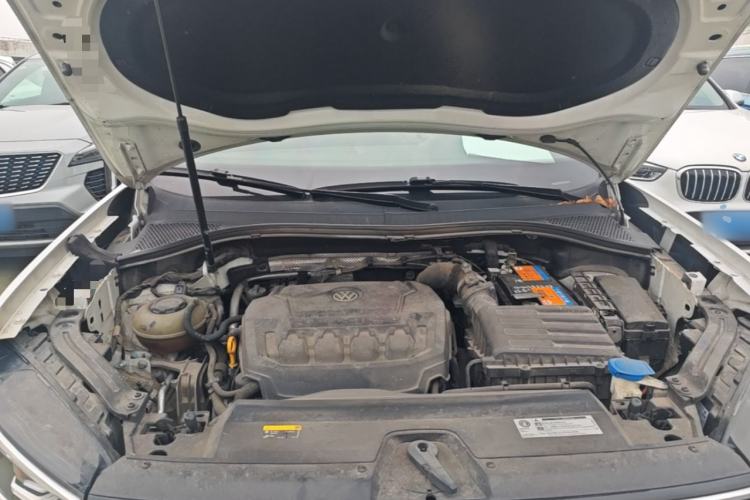 Used Volkswagen Tayron 2020 330TSI Two-Wheel Drive Luxury Smart Connectivity Version Engine Bay