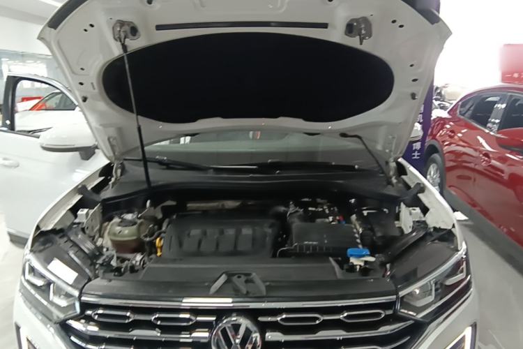 Used Volkswagen Tayron 2020 330TSI Two-Wheel Drive Luxury Connected Pro Edition Engine Bay