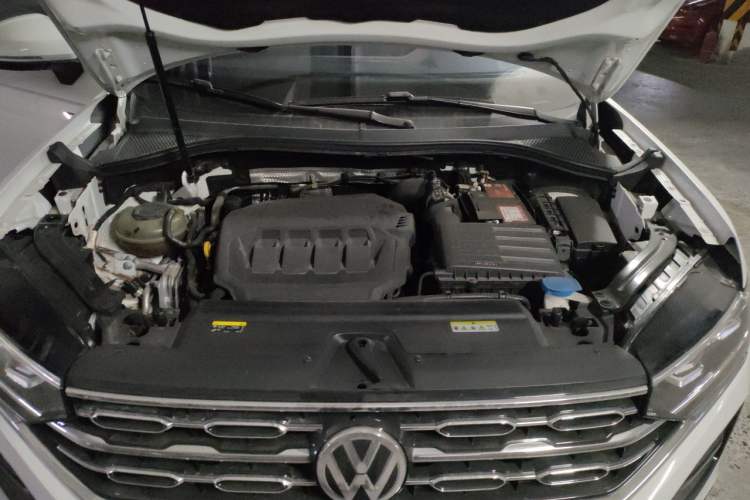 Used Volkswagen Tayron 2020 330TSI Two-Wheel Drive Luxury Smart Connectivity Version Engine Bay