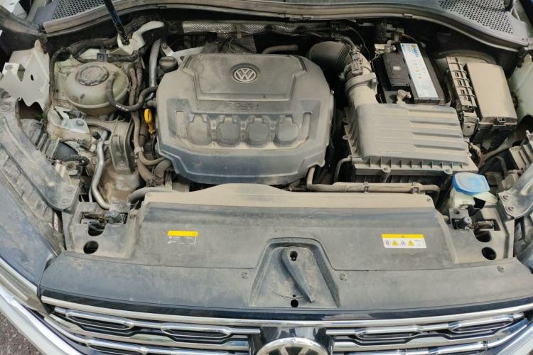 Used Volkswagen Tayron 2020 330TSI Two-Wheel Drive Luxury Connected Pro Edition Engine Bay
