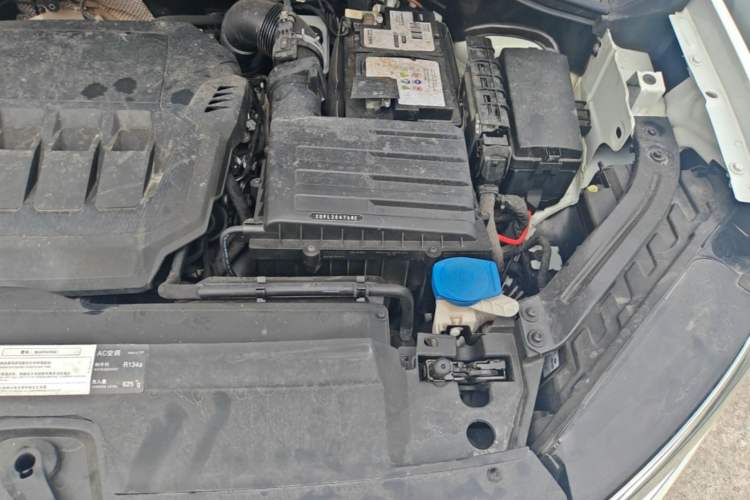 Used Volkswagen Tayron 2020 330TSI Two-Wheel Drive Luxury Smart Connectivity Version Engine Bay Left