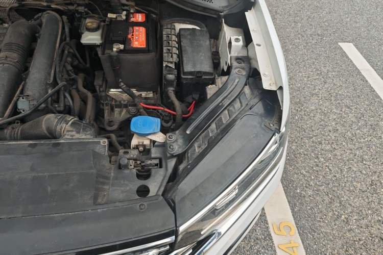 Used Volkswagen Tayron 2020 280TSI Two-Wheel Drive Luxury Connect Edition Engine Bay Left