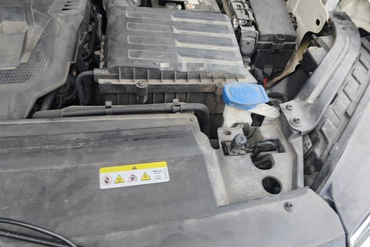 Used Volkswagen Tayron 2020 330TSI Two-Wheel Drive Luxury Smart Connectivity Version Engine Bay Left