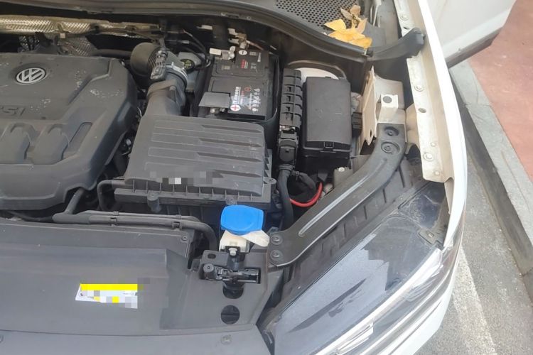 Used Volkswagen Tayron 2020 330TSI Two-Wheel Drive Luxury Smart Connectivity Version Engine Bay Left