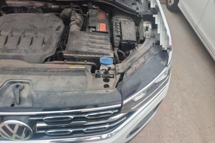 Used Volkswagen Tayron 2020 330TSI Two-Wheel Drive Luxury Connected Pro Edition Engine Bay Left
