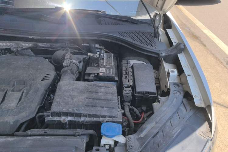 Used Volkswagen Tayron 2020 330TSI Two-Wheel Drive Luxury Smart Connectivity Version Engine Bay Left