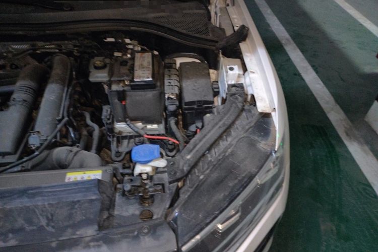 Used Volkswagen Tayron 2020 280TSI Two-Wheel Drive Luxury Connect Edition Engine Bay Left