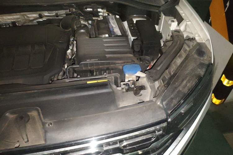 Used Volkswagen Tayron 2020 330TSI Two-Wheel Drive Luxury Smart Connectivity Version Engine Bay Left