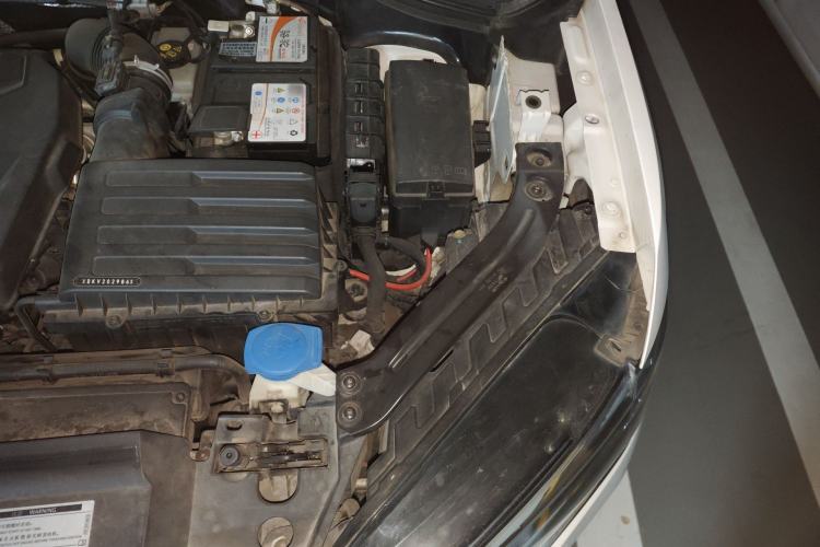 Used Volkswagen Tayron 2020 330TSI Two-Wheel Drive Luxury Smart Connectivity Version Engine Bay Left