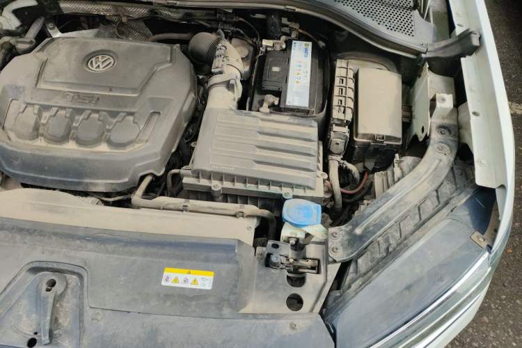 Used Volkswagen Tayron 2020 330TSI Two-Wheel Drive Luxury Connected Pro Edition Engine Bay Left
