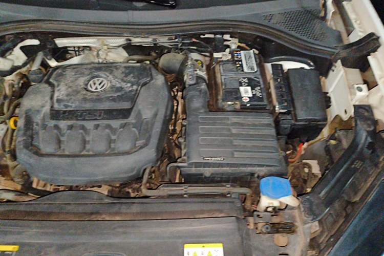 Used Volkswagen Tayron 2020 330TSI Two-Wheel Drive Luxury Smart Connectivity Version Engine Bay Left