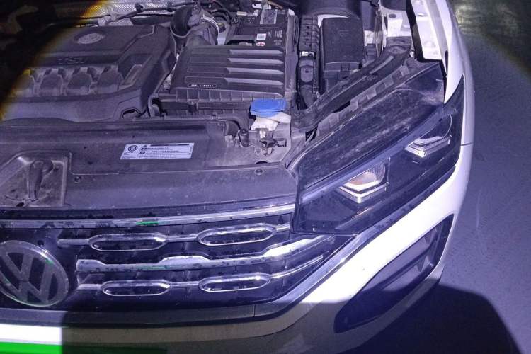 Used Volkswagen Tayron 2020 330TSI Two-Wheel Drive Luxury Smart Connectivity Version Engine Bay Left
