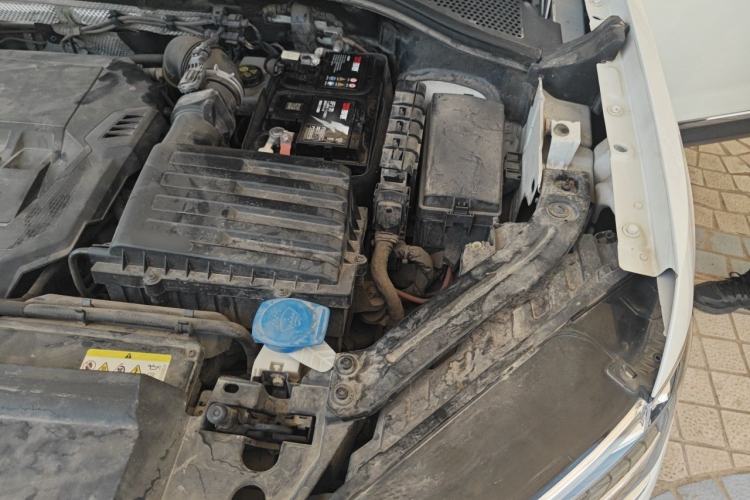 Used Volkswagen Tayron 2020 330TSI Two-Wheel Drive Luxury Connected Pro Edition Engine Bay Left