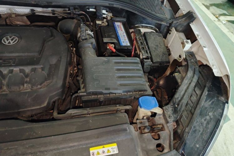 Used Volkswagen Tayron 2020 330TSI Two-Wheel Drive Luxury Smart Connectivity Version Engine Bay Left