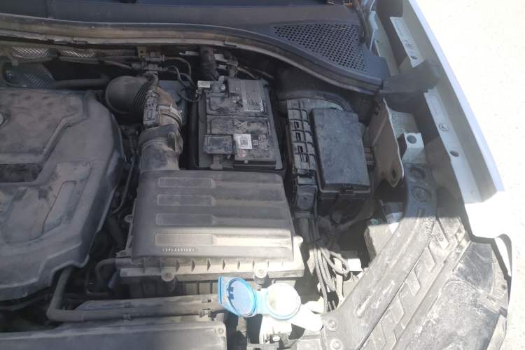 Used Volkswagen Tayron 2020 330TSI Two-Wheel Drive Luxury Smart Connectivity Version Engine Bay Left