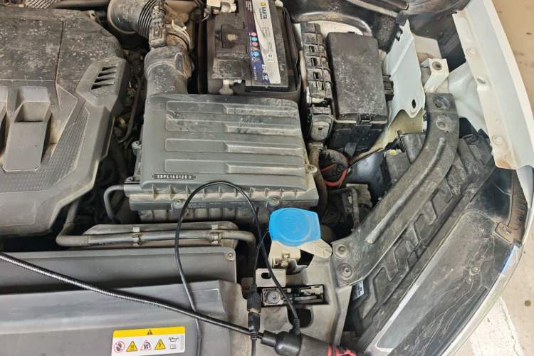 Used Volkswagen Tayron 2020 330TSI Two-Wheel Drive Luxury Smart Connectivity Version Engine Bay Left