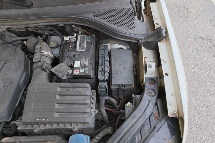 Used Volkswagen Tayron 2020 330TSI Two-Wheel Drive Luxury Smart Connectivity Version Engine Bay Left