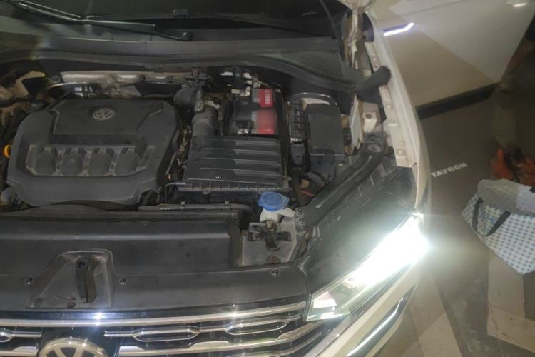 Used Volkswagen Tayron 2020 330TSI Two-Wheel Drive Luxury Smart Connectivity Version Engine Bay Left