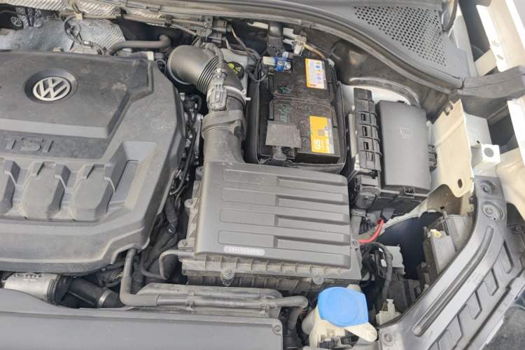 Used Volkswagen Tayron 2020 330TSI Two-Wheel Drive Luxury Smart Connectivity Version Engine Bay Left