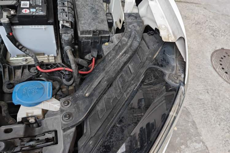 Used Volkswagen Tayron 2020 280TSI Two-Wheel Drive Luxury Connect Edition Engine Bay Left