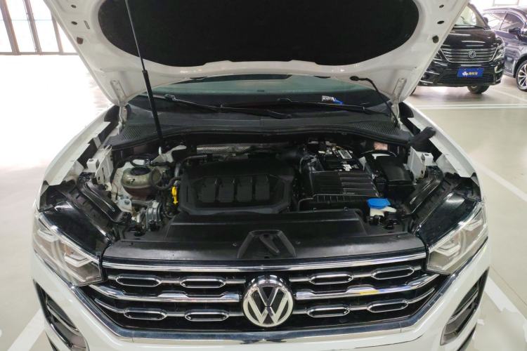Used Volkswagen Tayron 2020 330TSI Two-Wheel Drive Luxury Smart Connectivity Version Engine Bay
