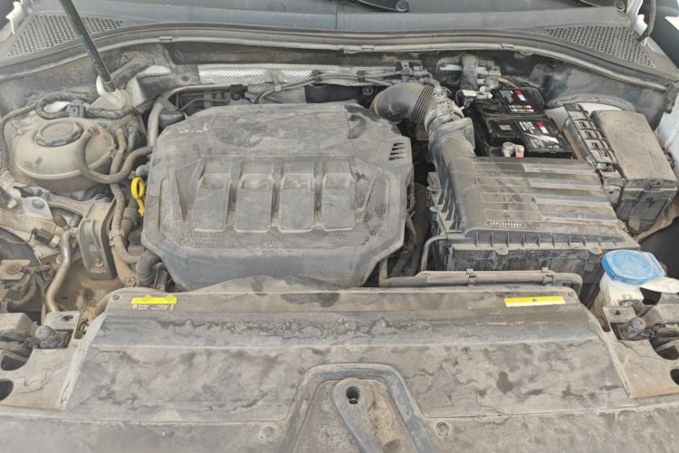 Used Volkswagen Tayron 2020 330TSI Two-Wheel Drive Luxury Connected Pro Edition Engine Bay